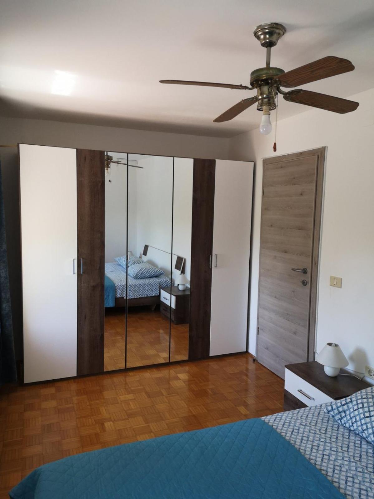 Apartma Ester Lucija Zewnętrze zdjęcie